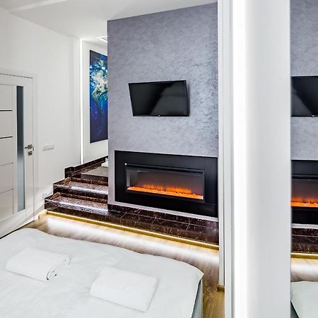 Royal Premier Apartment Львов Экстерьер фото