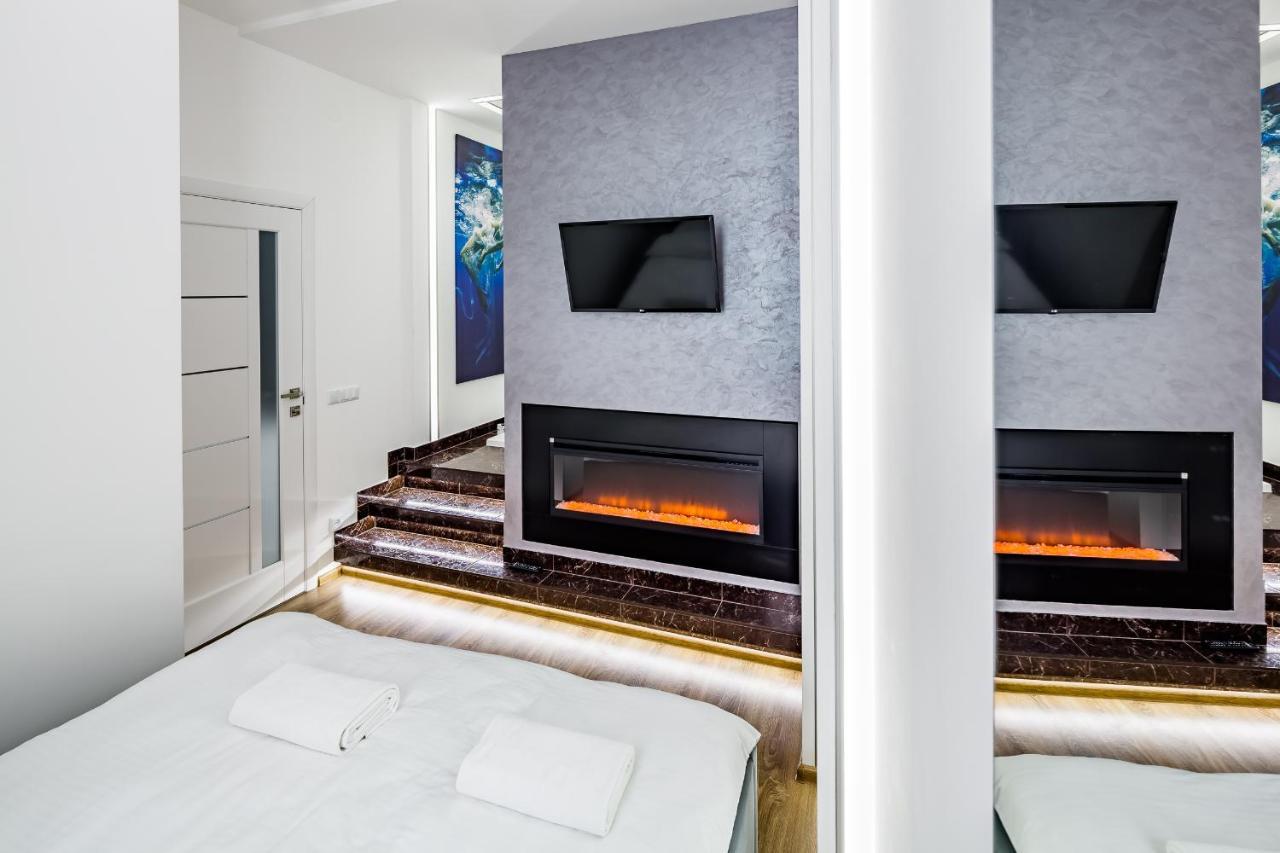 Royal Premier Apartment Львов Экстерьер фото